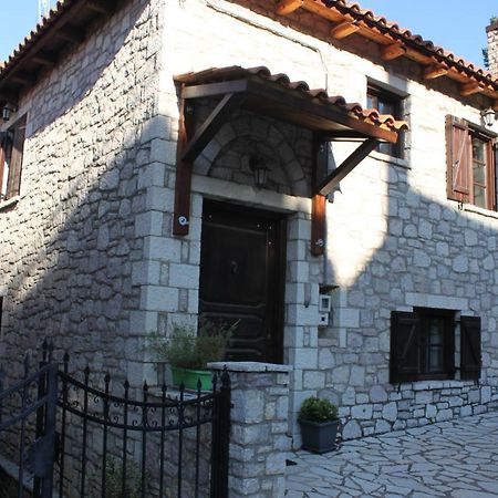 Saint George Hotel Kalavryta Buitenkant foto